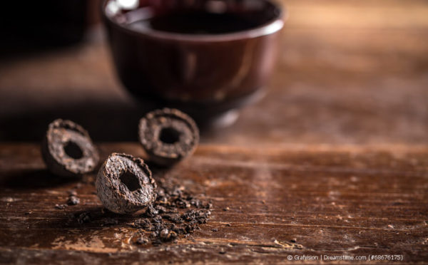 Pu-Erh-Tee Zubereitung: So schmeckt der Rote Tee am besten